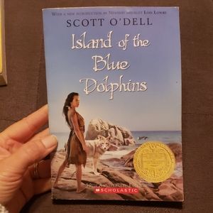 Island of the blue dolphins book